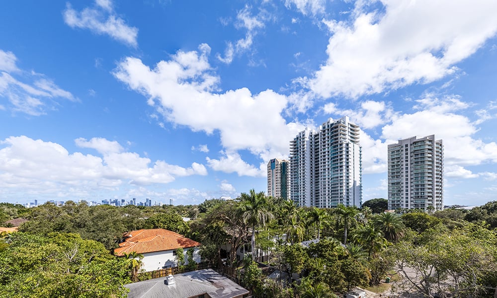 THE LINCOLN COCONUT GROVE